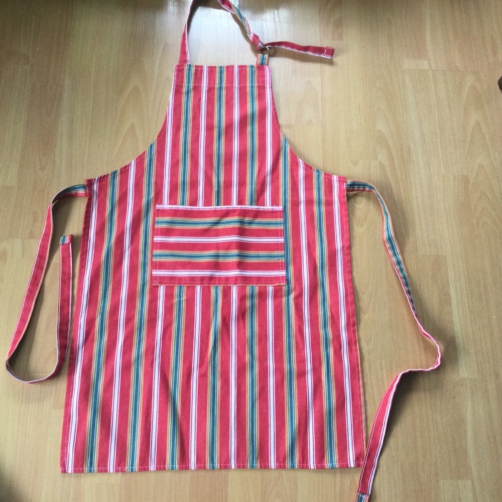 Now Designs Apron Chef Cooking BarBQ Red and Green Striped